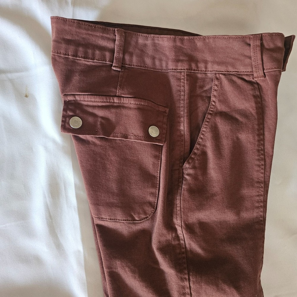 Forever 21 Women's Brown Twill Flare Cargo Pants Size Medium NWT - Picture 9 of 16